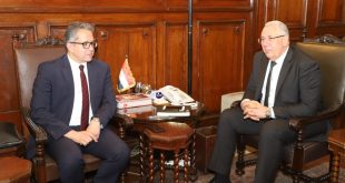 العنانى والقصير يتفقان على حل مشاكل المراسي السياحية و إجراءات تراخيصها