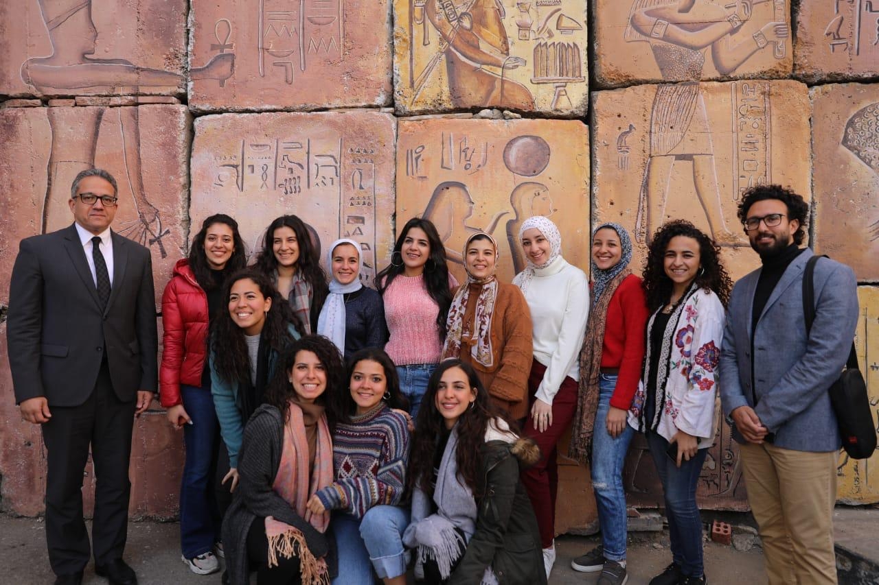 العنانى وعبد الغفار يتفقدان الاستعدادات لموكب نقل المومياوات الملكية