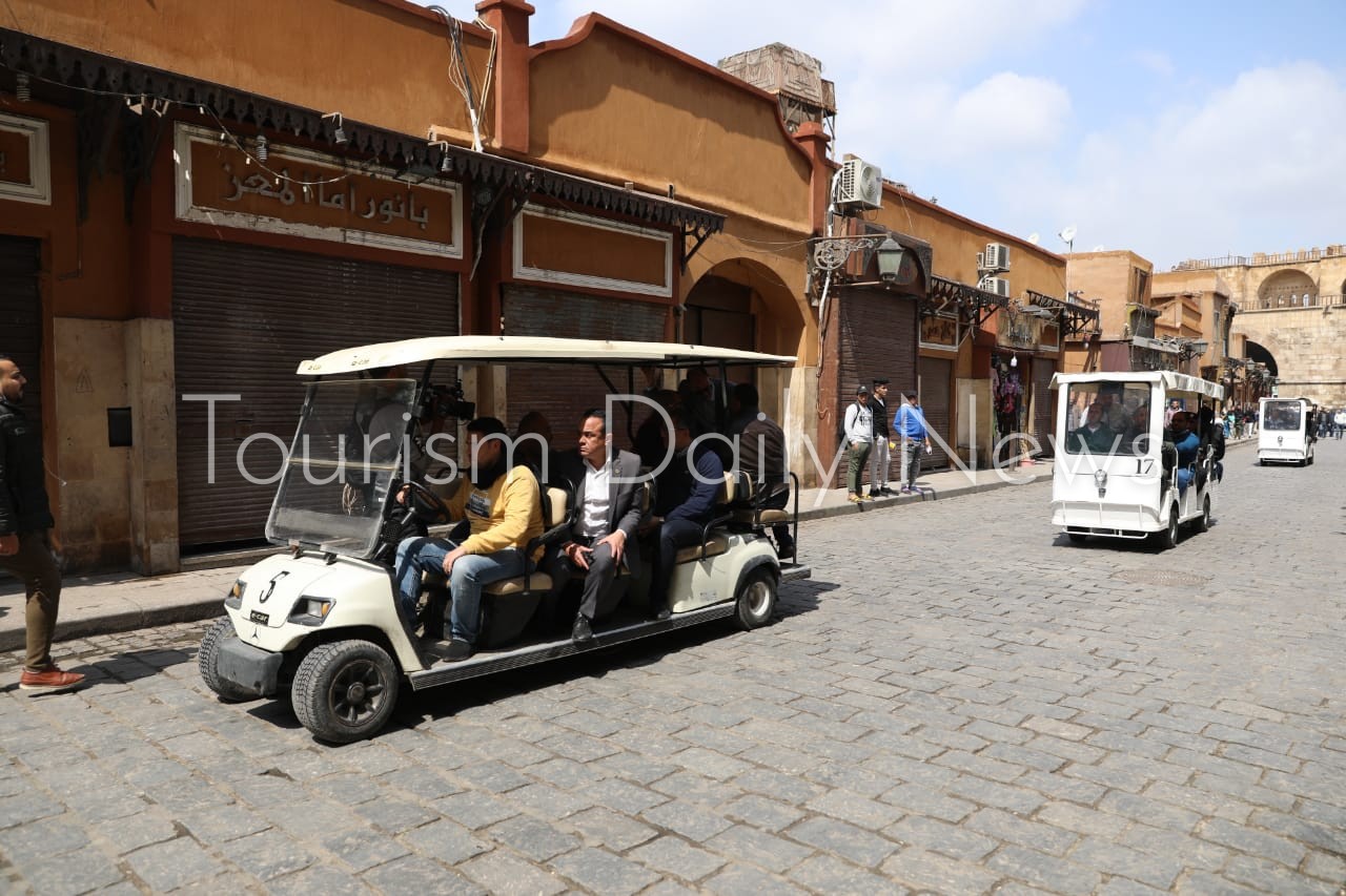 العنانى يتفقد مواقع القاهرة الأثرية بعد كسح مياه الأمطار