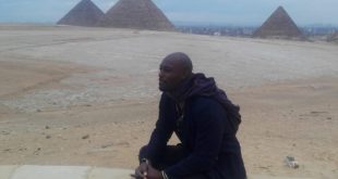 الممثل الفرنسي جيمي جان لويس يزور منطقتي آثار الهرم و سقارة