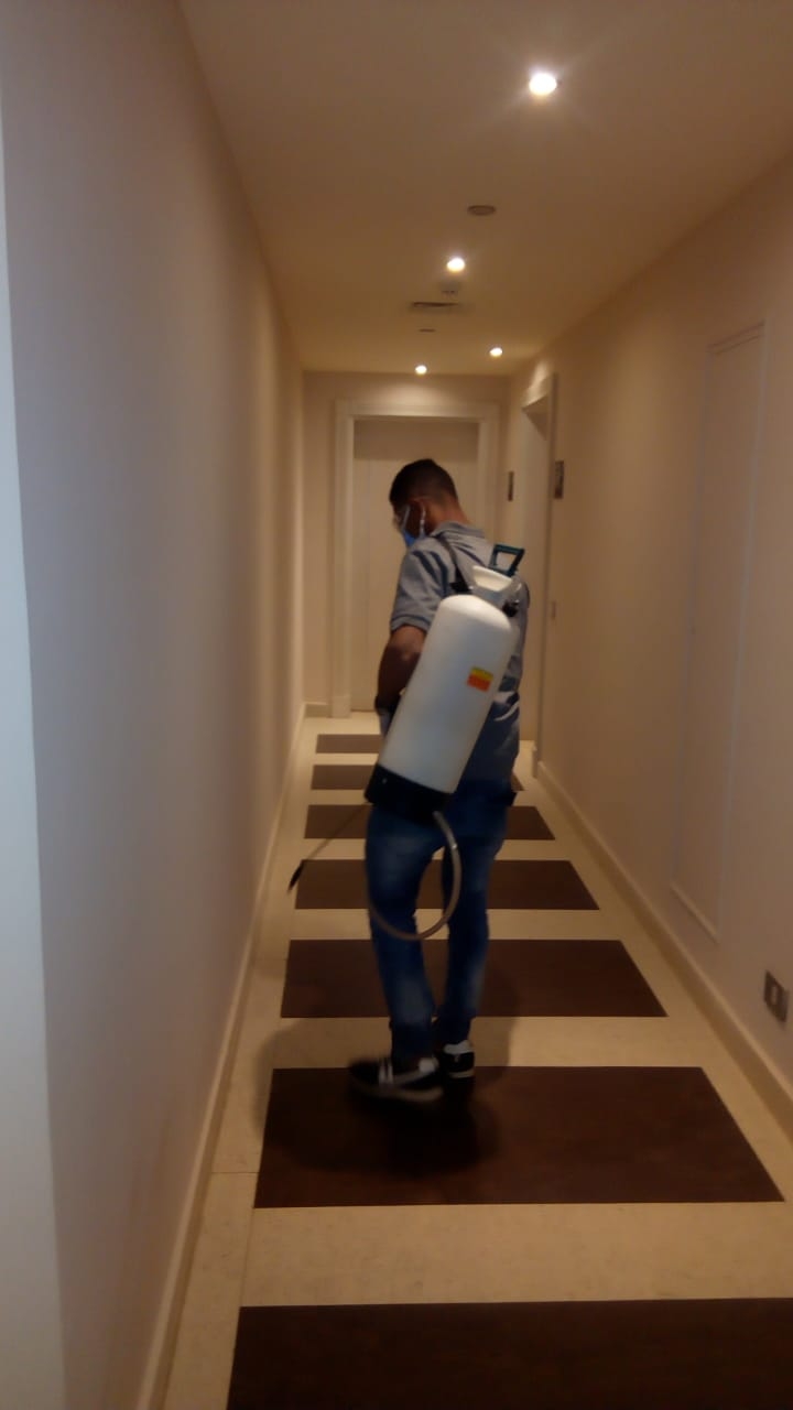 بدء تطهير وتعقيم الفنادق فى الغردقة .. والأقصر فى المرحلة الثانية