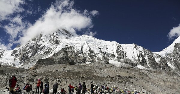 حكومة نيبال توقف إصدار التأشيرات السياحية حتى نهاية أبريل