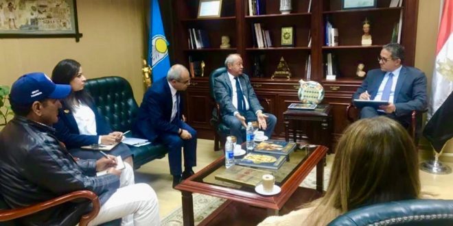 خدمات جديدة بمنطقة الأهرامات أتوبيسات بالكهربا ومطاعم ودورات مياه