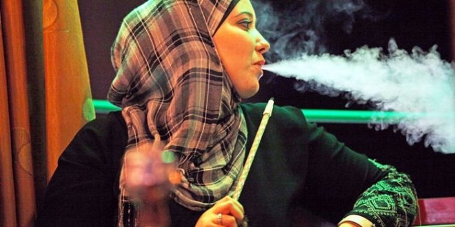 رسمياً .. منظمة الصحة العالمية تحذر من مخاطر الشيشة على انتشار كورونا