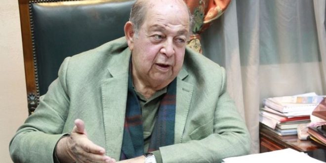 رجال الأعمال يطالبون بإستثناء الشركات من قرار الحد الأقصى للسحب والإيداع