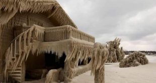 عواصف ثلجية مرعبة فى نيويورك .. المنازل تحولت إلى أكواخ مظلمة