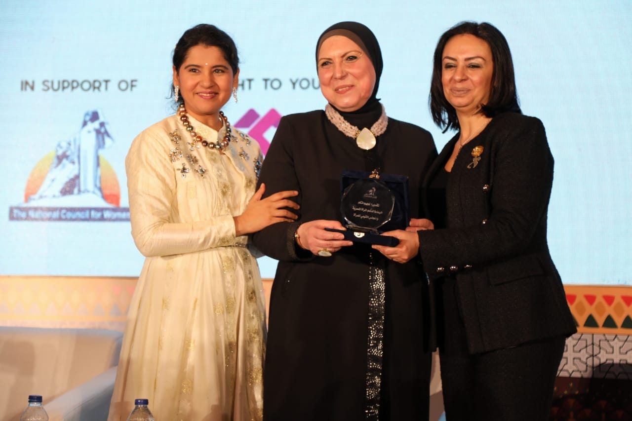 منتدى المرأة الإقتصادي يوصى بسد الفجوة بين الجنسين لزيادة الناتج المحلى