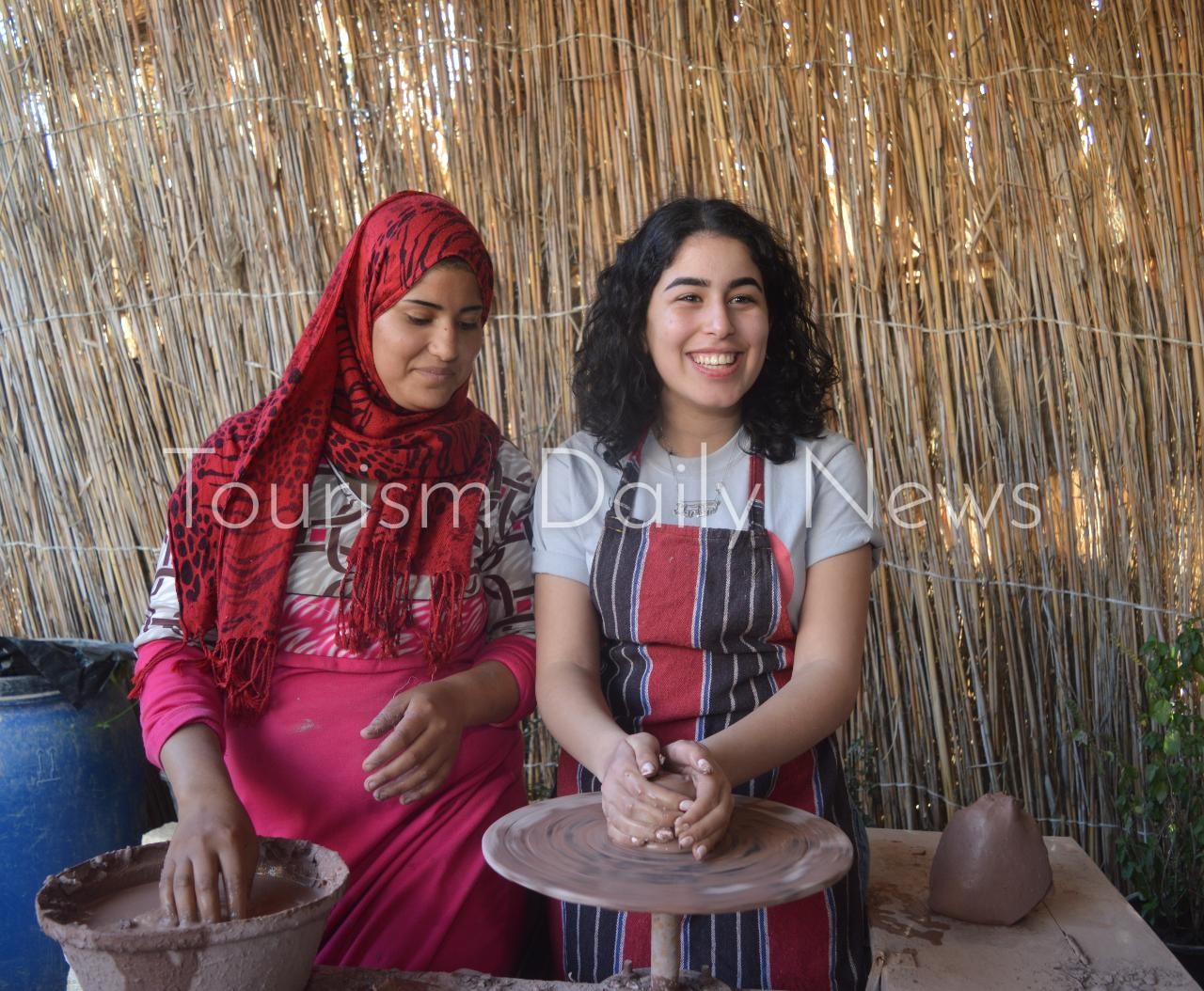 وزيرة الهجرة تصطحب وفد كندي لزيارة كنيسة القديس قسطنطين والقديسة هيلانة