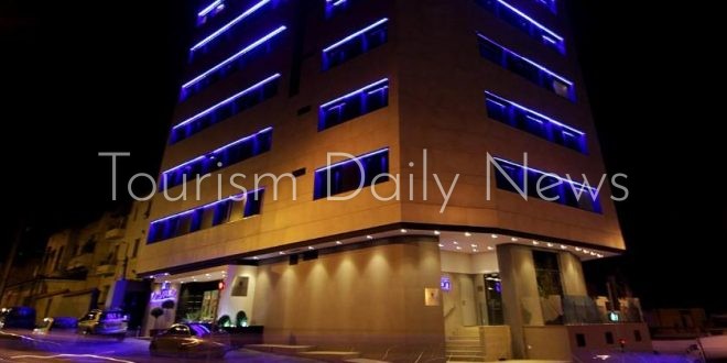 الجزائر تخصص 5 فنادق للحجر الصحى للعائدين من الإمارات