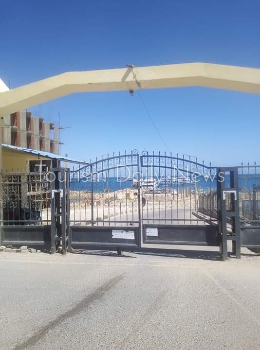 6 صور ترسم صورة حزينة لشواطئ الغردقة وهى خالية