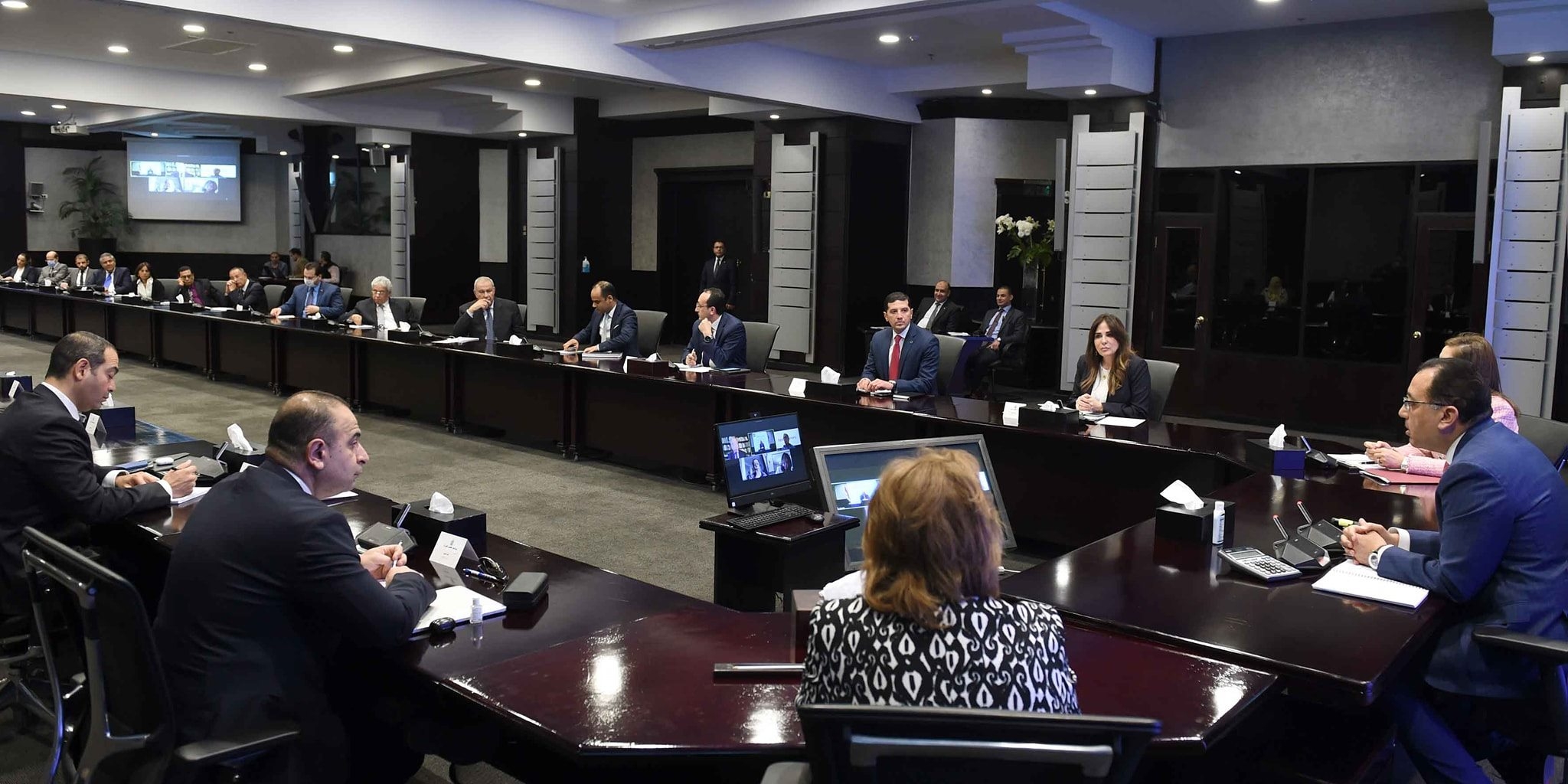 الحكومة تبحث سيناريوهات السياحة والتكتلات الاقتصادية الجديدة بعد كورونا