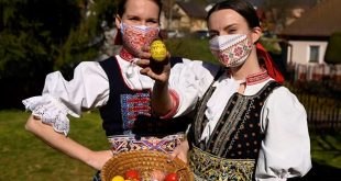 بيض بألوان كورونا فى احتفال عيد الفصح وشم النسيم