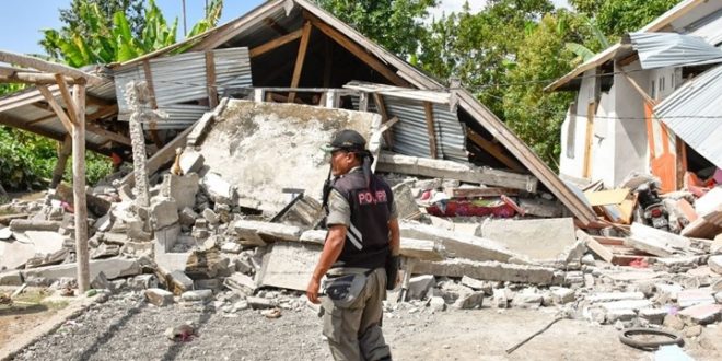 زلزال يضرب إندونيسيا .. ومخاوف تسونامى تتلاشى