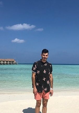 شهر عسل إجبارى طويل في جزر المالديف بسبب كورونا