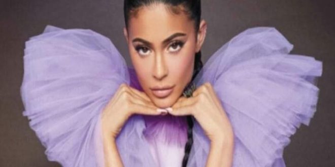 فوربس .. كايلي جينر تحافظ على لقب أصغر ملياردير عصامي في العالم