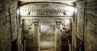 وزارتا السياحة والاتصالات فى زيارة افتراضية لمقابر كوم الشقافة بالإسكندرية