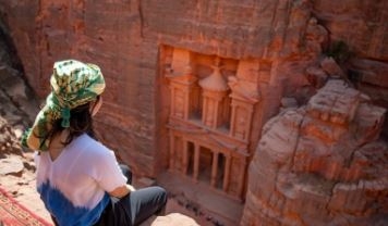 وكلاء السفر يردون .. الوزارة أطلقت رصاصة الرحمة على القطاع السياحى الأردني