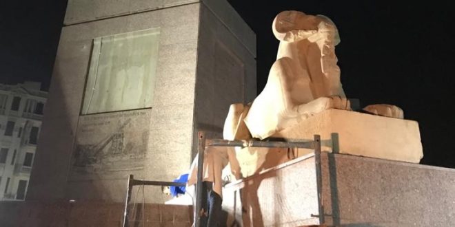 إنتهاء عملية نقل الكباش الأربعة إلى ميدان التحرير بعد ترميمها