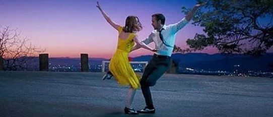 زوجان ألمانيان في رحلة حول العالم لمحاكاة مواقع تصوير الأفلام