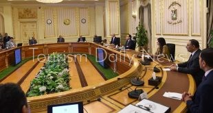 رئيس الوزراء يتابع حل مشكلات المستثمرين بالساحل الشمالى الغربى