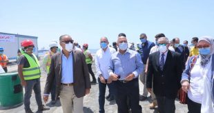 كامل الوزير في جولة تفقدية لميناء الاسكندرية