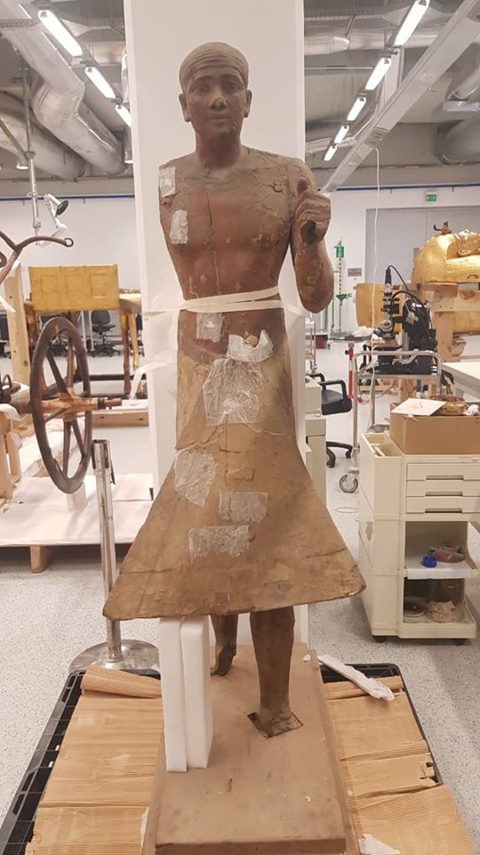 المتحف المصري الكبير يستقبل مجموعة تماثيل الملك سنوسرت الأول 