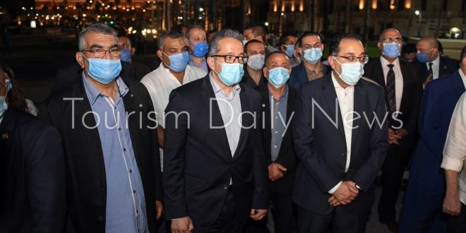 رئيس الوزراء يتفقد الأعمال النهائية لمشروع تطوير ميدان التحرير 