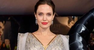 أنجيلينا جولي .. أشعر بالاشمئزاز من وجود أطفال جوعى في بلد مثل أمريكا22