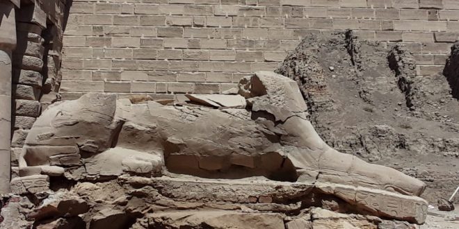 ترميم تماثيل الكباش الموجودة خلف معبد الكرنك