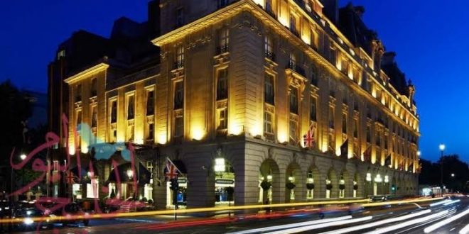 تفاصيل جديدة وشبهات تطال صفقة بيع فندق الريتز للأسرة الحاكمة فى قطر