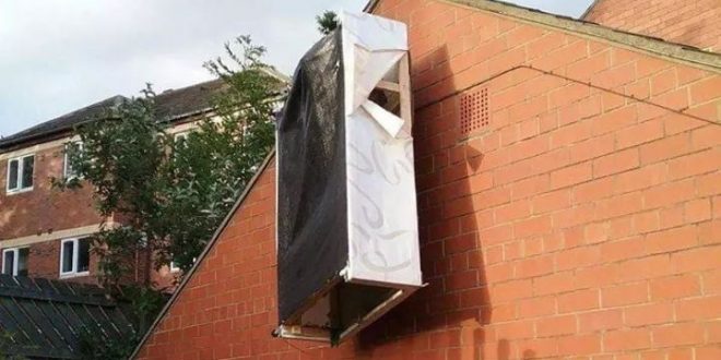 سرير يحول منزلاً لمزار سياحي بانحلترا والسبب مجهول