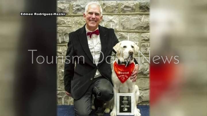 كلب يحصل علي الدكتوراة الفخرية من جامعة فيرجينيا