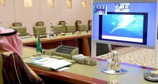 أمير منطقة الرياض يجتمع مع وزير السياحة