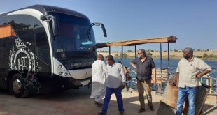 الهجرة تعلن عودة 800 من المصريين العالقين بالسودان إلى أرض الوطن