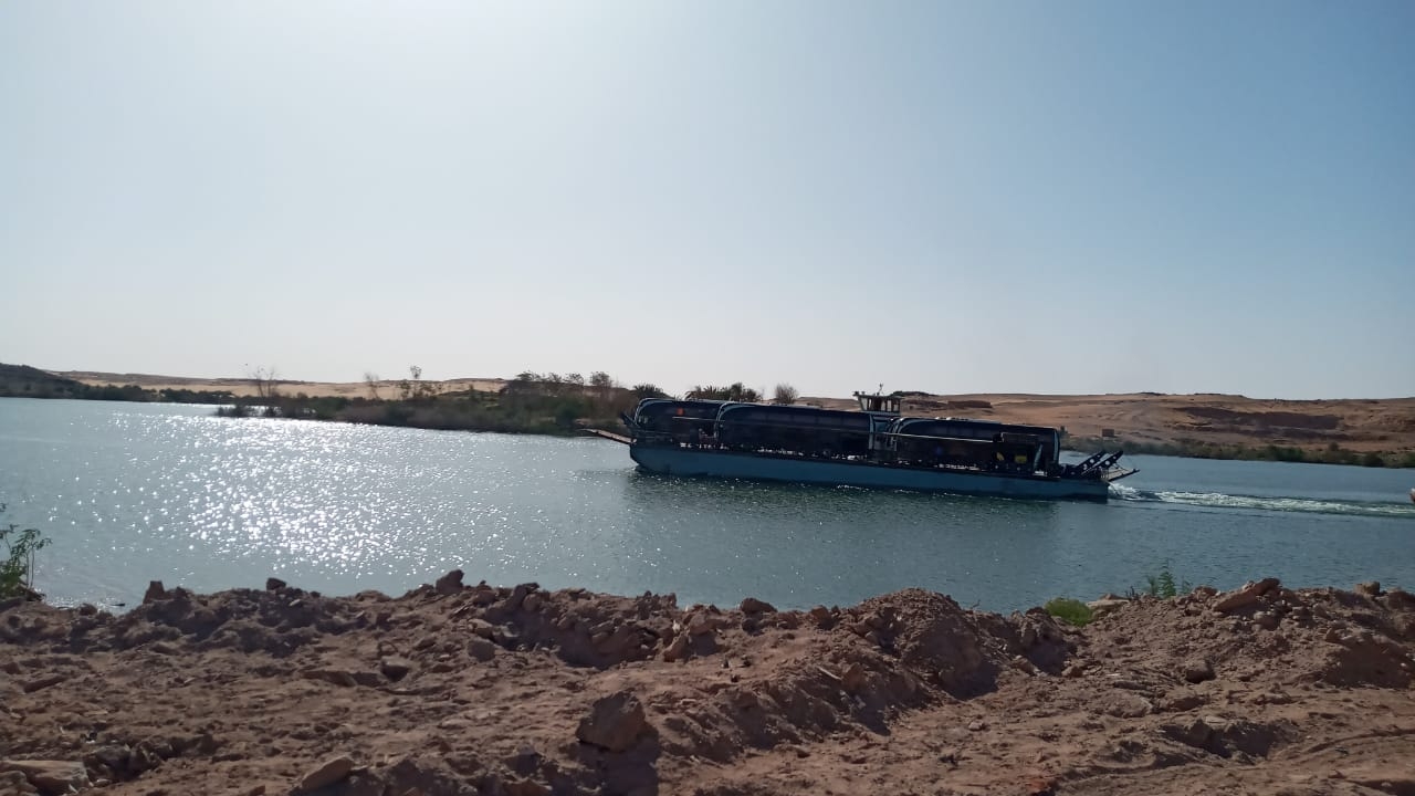 الهجرة تعلن عودة 800 من المصريين العالقين بالسودان إلى أرض الوطن