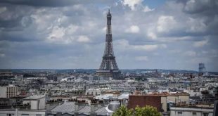 اليوم .. فرنسا تعيد فتح برج إيفل بعد أكثر من 3 شهور من الإغلاق بسبب كورونا