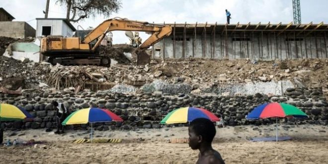 سكان السنغال يرفضون تشييد الفنادق الفاخرة والعقارات على الشواطئ