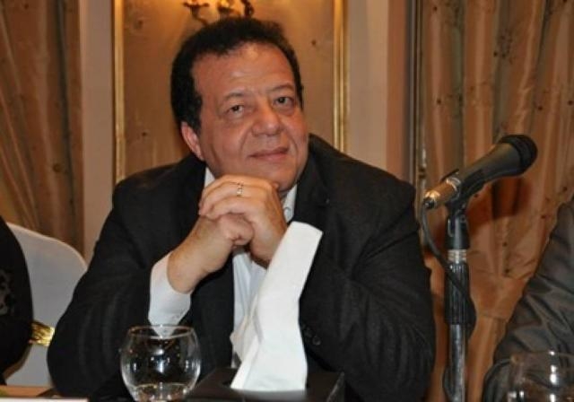 عاطف عبداللطيف، رئيس جمعية مسافرون للسياحة وعضو جمعيتي مستثمري السياحة بمرسى علم وجنوب سيناء