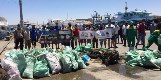 غرفة الغوص ترفع 40 طن مخلفات خلال حملات لتنظيف قاع البحر الأحمر فى شهر