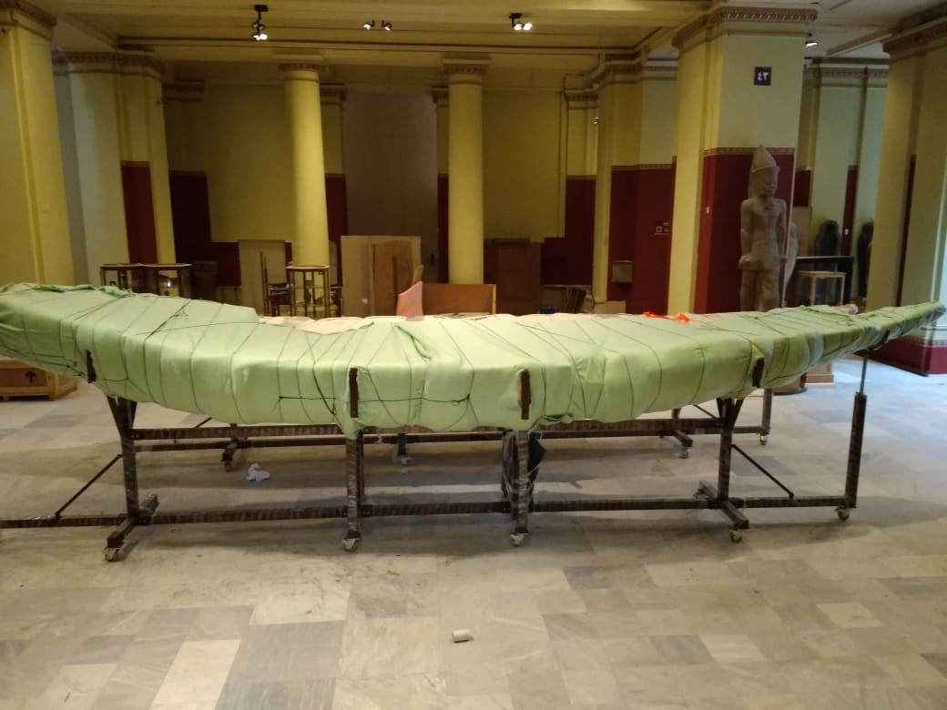 متحف شرم الشيخ يستقبل 3 قطع أثرية كبيرة من المتحف المصري بالتحرير