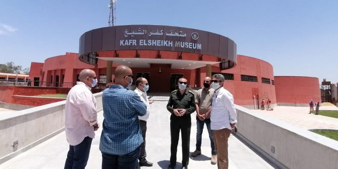متحف كفر الشيخ يستقبل مجموعة من القطع الآثرية الضخمة من منطقة تل الفراعين