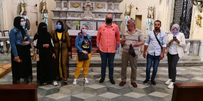 وزارة السياحة تنظم رحلات سياحية توعوية للمواطنين في المحافظات المختلفة