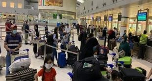 745 من العالقين المصريين في الكويت غادروا إلى محافظتي القاهرة وسوهاج