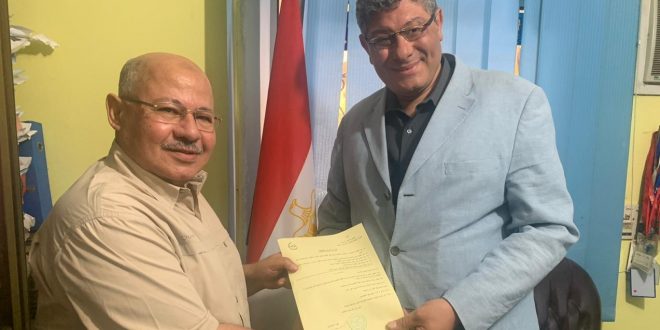 نقيب السياحيين يكلف الدكتور رافت فرج رئيسا للجنة التعليم والتدريب