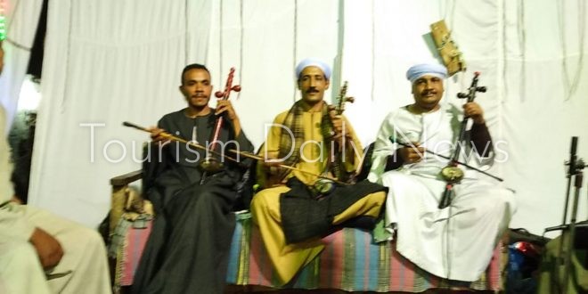 الربابة وتر القلب الحزين تكافح للبقاء وسط زحمة التكنوميوزك بنجع حمادي