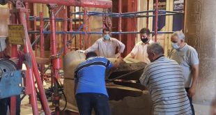 المتحف المصري الكبير يستقبل 7 قطع أثرية ضخمة لعرضها بالدرج العظيم