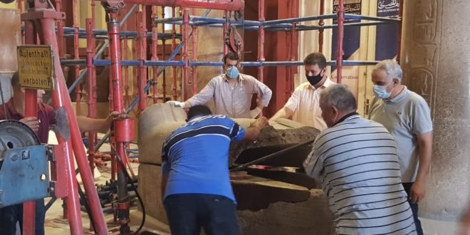 المتحف المصري الكبير يستقبل 7 قطع أثرية ضخمة لعرضها بالدرج العظيم