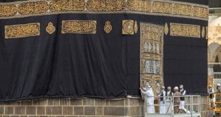 المسجد الحرام .. استبدال كسوة الكعبة المشرفة الخميس القادم