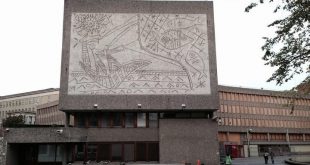 جداريتان لبابلو بيكاسو من مبنى يهدم في أوسلو