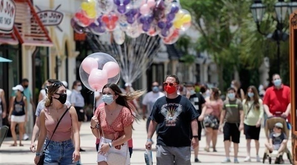 طوابير بالمئات أمام ديزني لاند كاليفورنيا رغم إغلاق الملاهى